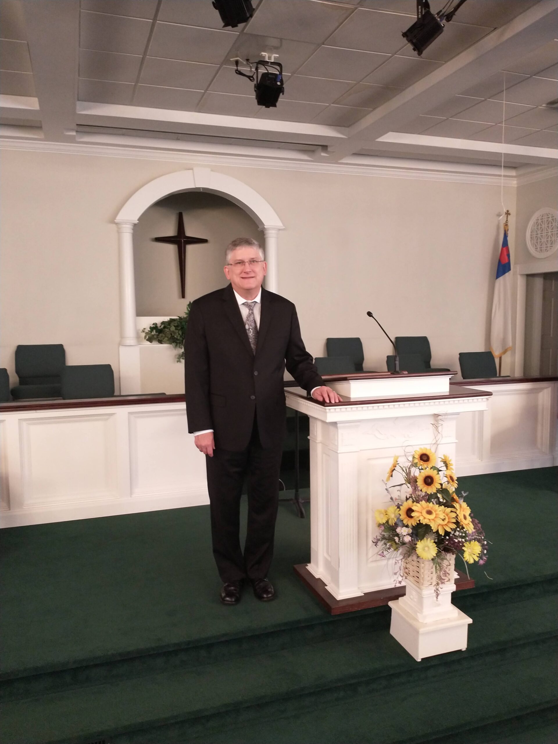 Richard standing by the pulpit of Hill Street Baptist Church, Toccoa, GA